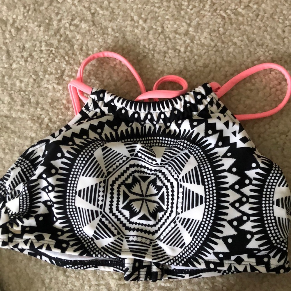 XHILARATION XS BIKINI TOP